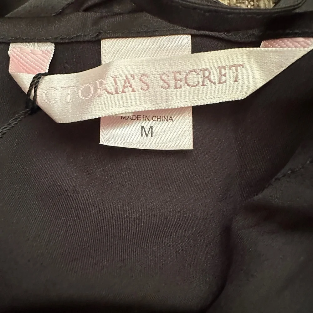 NWT vintage Victoria's Secret Black and Pink Slip Size Medium - Picture 4 of 4